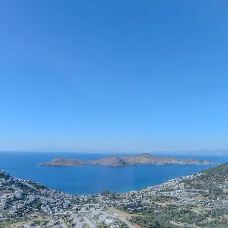Villa Charming With Amazing View In Bodrum