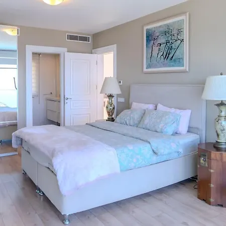 Villa Charming With Amazing View In Bodrum Yalıkavak
